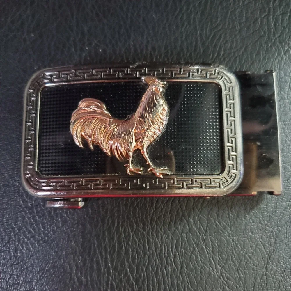 Gold Tone Rooster Automatic Ratchet Belt Buckle Black Enamel Greek Key Border